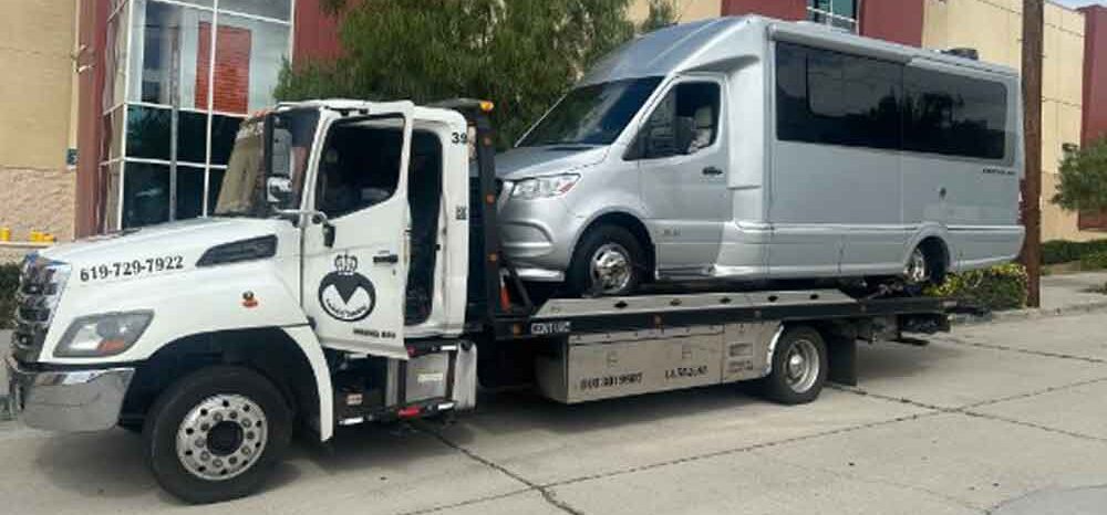 Infiniti Towing San Diego Near ME Slider (1)